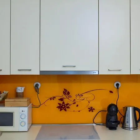 Main Street Retreat With Free Parking Saraybosna