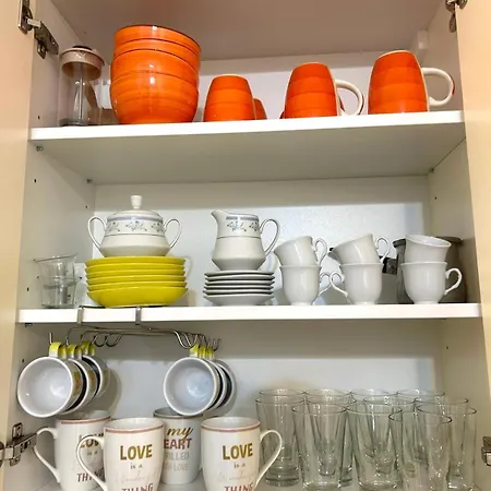 Main Street Retreat With Free Parking Daire