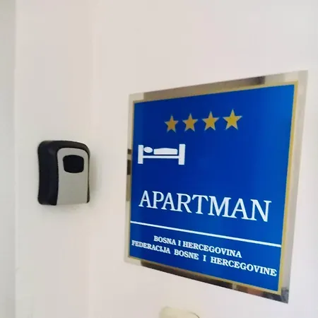 Main Street Retreat With Free Parking