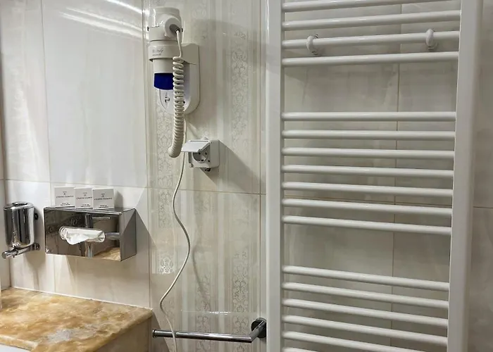 Main Street Retreat With Free Parking * Sarajevo