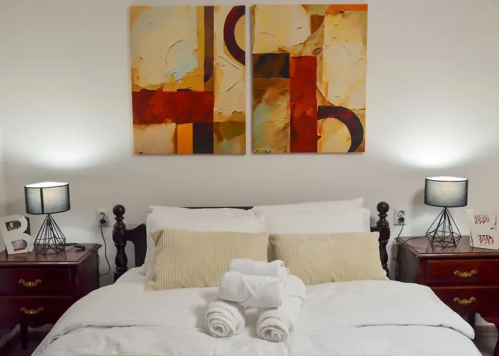 Apartmán Main Street Retreat With Free Parking *