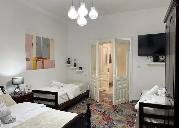 Main Street Retreat With Free Parking Lägenhet Sarajevo