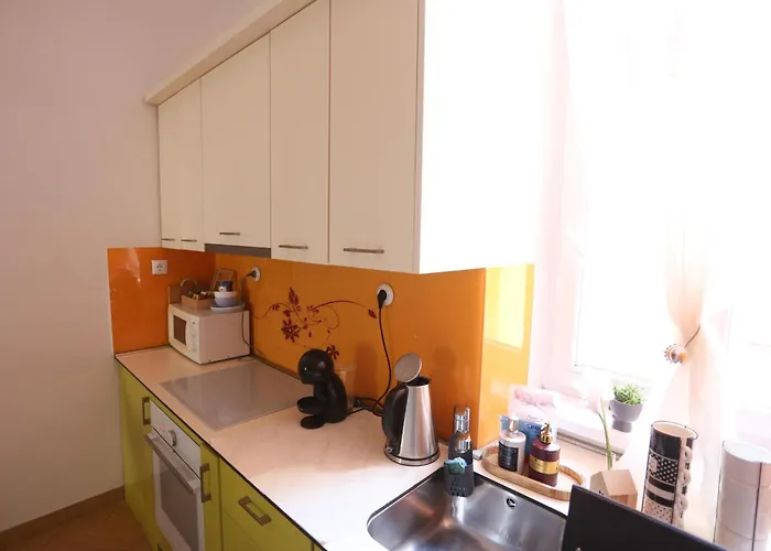 Apartmán Main Street Retreat With Free Parking